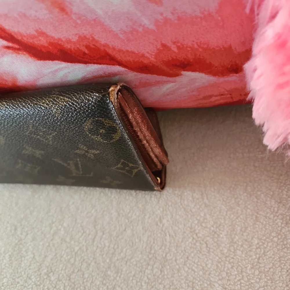 AUTHENTIC Full Inclusion Vintage Louis Vuitton Brown Monogram Sarah Long Wallet. - Picture 5 of 10